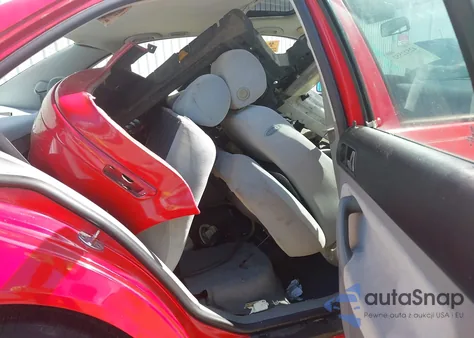 2000 Volkswagen Jetta Gls z USA, uszkodzony, nr VIN 3VWSD29M4YM175226